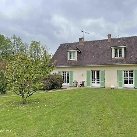 Casa de Férias Maison Conviviale Avec Grand Jardin, Equipements Complets, Proche Des Randonnees Dans Le Perche - Fr-1-497-205 *